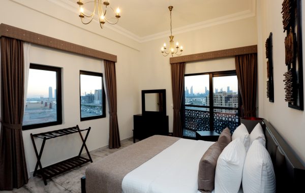 Luxury With Balcony Apartment